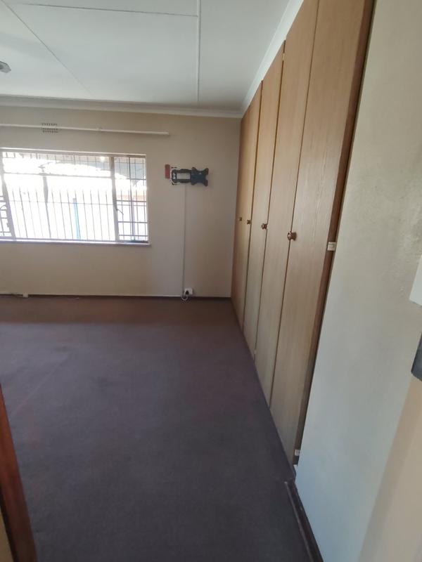 4 Bedroom Property for Sale in Vaalpark Free State